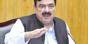 ایک سونوے ملین پاؤنڈ کیس  شیخ رشید نے نیب میں جواب جمع کرادیا