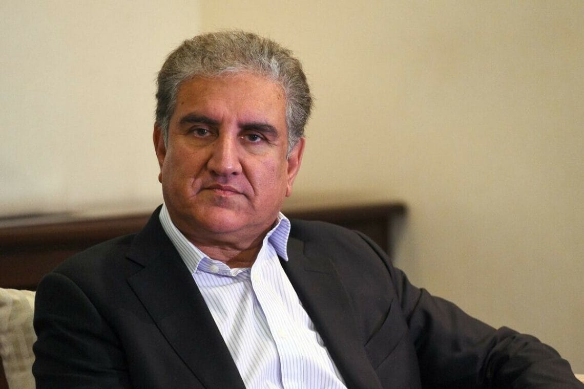 انصاف کا جھنڈا میرے ہاتھ میں ہے شاہ محمود آج پی ٹی آئی چیئرمین سے ملاقات کرینگے