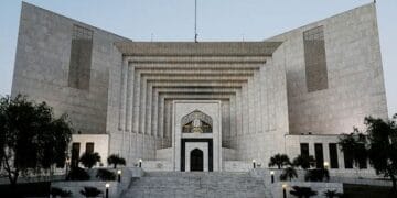 سپریم کورٹ میں آڈیو لیکس انکوائری کمیشن کیخلاف کیس کی سماعت آج ہوگی