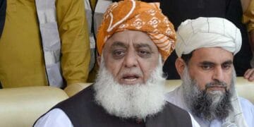 ہم نے پی ٹی آئی حکومت کیخلاف کلمہ حق بلند کیا مولانا فضل الرحمان