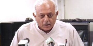 سابق وفاقی وزیر غلام سرور خان، بیٹے اور بھتیجے سمیت گرفتار