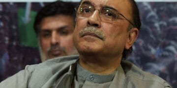 معاشی بدحالی سے قوم کو نجات دلائیں گے، آصف زرداری