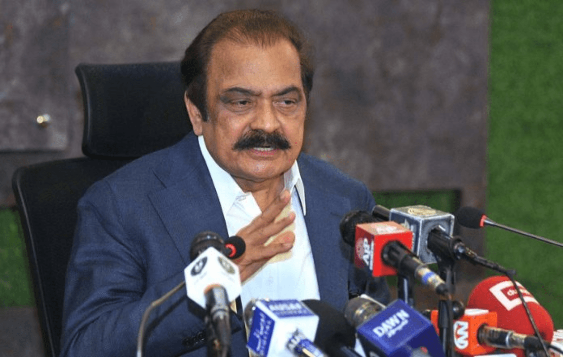 دو سینئرججز خود نہیں گئے انہیں بینچ سے مائنس کیا گیا، رانا ثناءاللہ