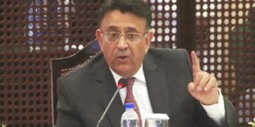 ایک ملازمت پر ہزاروں درخواستیں آتی ہیں آبادی کنٹرول کرنے کیلئے حکمت عملی کی ضرورت ہے: چیف جسٹس