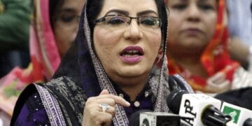 عسکری سپہ سالار سے تمام سیاستدانوں کو سیکھنے کی ضرورت ہے فردوس عاشق