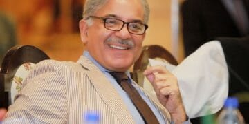 حکومت ختم ہونے میں ایک مہینہ رہ گیا، تجارتی خسارے سے مسائل کا سامنا ہے، وزیراعظم