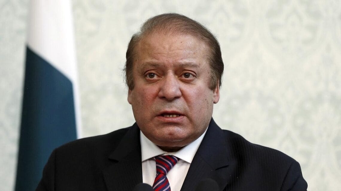 سابق وزیر اعظم نواز شریف سعودی عرب پہنچ گئے