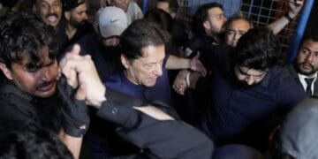 چیئرمین پی ٹی آئی و دیگر ملزمان کیخلاف ٹرائل کا آغاز، آج عدالت پیش ہونے کی ہدایت