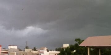 کراچی میں گرج چمک کے ساتھ بارش کا امکان