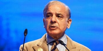 پاکستان خطے میں تناؤ نہیں چاہتا، خوشحالی اور امن کا فروغ چاہتا ہے، وزیراعظم