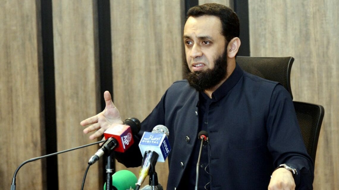 چیئرمین پی ٹی آئی کی سزا معطلی کا فیصلہ  ن لیگی رہنما کی عدلیہ کیخلاف ہرزہ سرائی