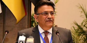 فوجی عدالتوں میں سویلینز ٹرائل کیس فوج کو کسی بھی غیر آئینی اقدام سے روکیں گے چیف جسٹس