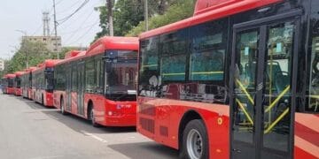 وزیر ٹرانسپورٹ نے کراچی میں پیپلز بس سروس کے نئے روٹ کا اعلان کردیا