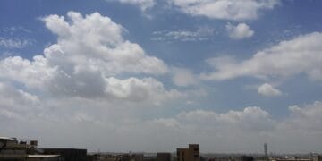 کراچی سمیت سندھ اوربلوچستان کے ساحلی علاقوں میں آج سے تیز ہوائیں چلنے کا امکان