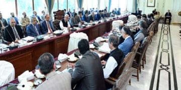 ایس آئی ایف سی ایپکس کمیٹی اجلاس  آرمی چیف کی نگراں حکومت کو ہر ممکن تعاون کی یقین دہانی