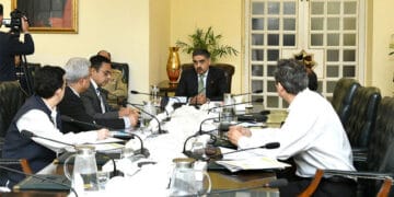 بجلی بلوں میں ریلیف دینے سے متعلق وزیراعظم کی زیر صدارت اجلاس آج ہوگا