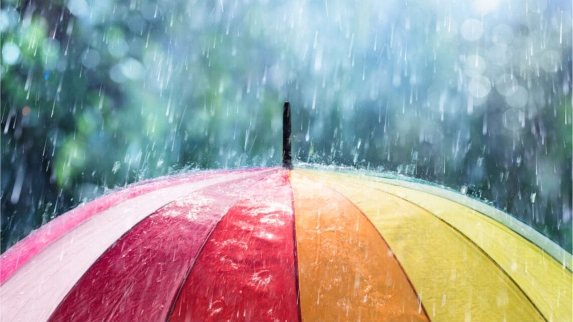 ملک کے کن علاقوں میں آندھی اور گرج چمک کے ساتھ بارش امکان
