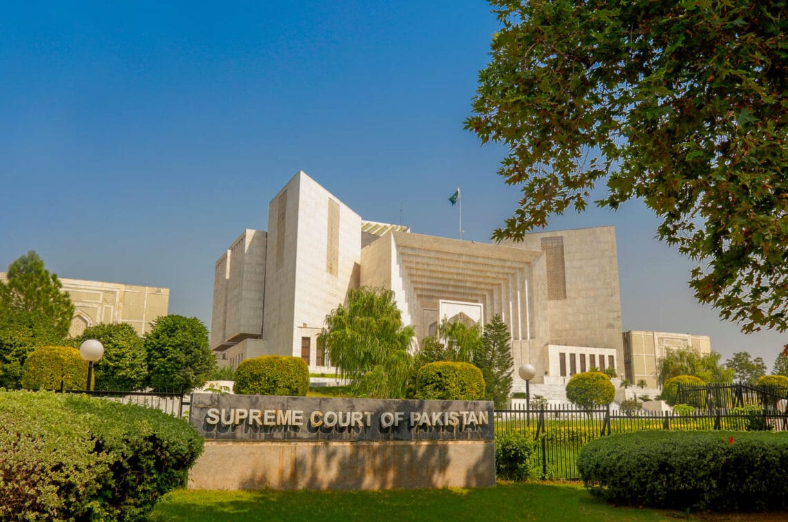 نیب ترامیم کیخلاف عمران خان کی درخواستوں پرسماعت کا آغاز