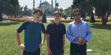 چیئرمین پی ٹی آئی کو بیٹوں سے ٹیلیفون پر بات کرنے کی اجازت مل گئی