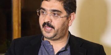 نواز شریف کی وطن واپسی پر قانون اپنا راستہ اختیار کرے گا نگران وزیراعظم