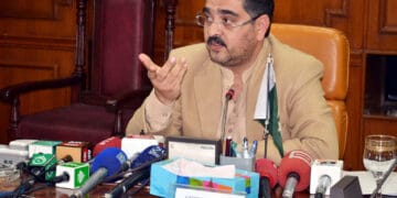 جعلی شناختی کارڈز بنوا کر پاکستان میں مقیم افغان ایلینز کو واپس بھیجیں گے نگران وزیراعظم