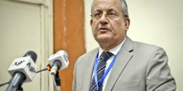 سینیٹر رضا ربانی نے نگران حکومت کے اداروں کی نجکاری کو ماورائے آئین قرار دیدیا