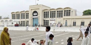 چیئرمین پی ٹی آئی کو اڈیالہ جیل منتقل کر دیا گیا