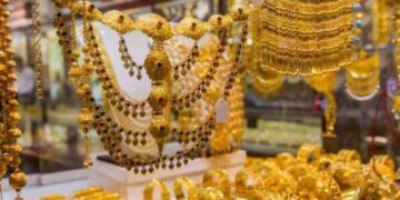 سونا ہزاروں روپے مہنگا فی تولہ قیمت 2 لاکھ  3 ہزار ہو گئی