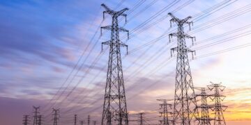 کراچی والوں کیلئے بری خبر بجلی 4.45 روپے فی یونٹ مہنگی کردی گئی