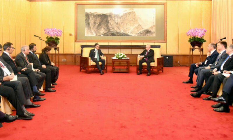 نگراں وزیراعظم اور روسی صدر کی ملاقات  پاکستان کے ساتھ تعاون کو وسعت دینا چاہتے ہیں  پیوٹن