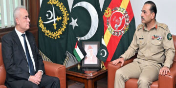 غزہ اسرائیل جنگ کو دہشت گردی کے ساتھ جوڑنا نادانی ہوگی  آرمی چیف