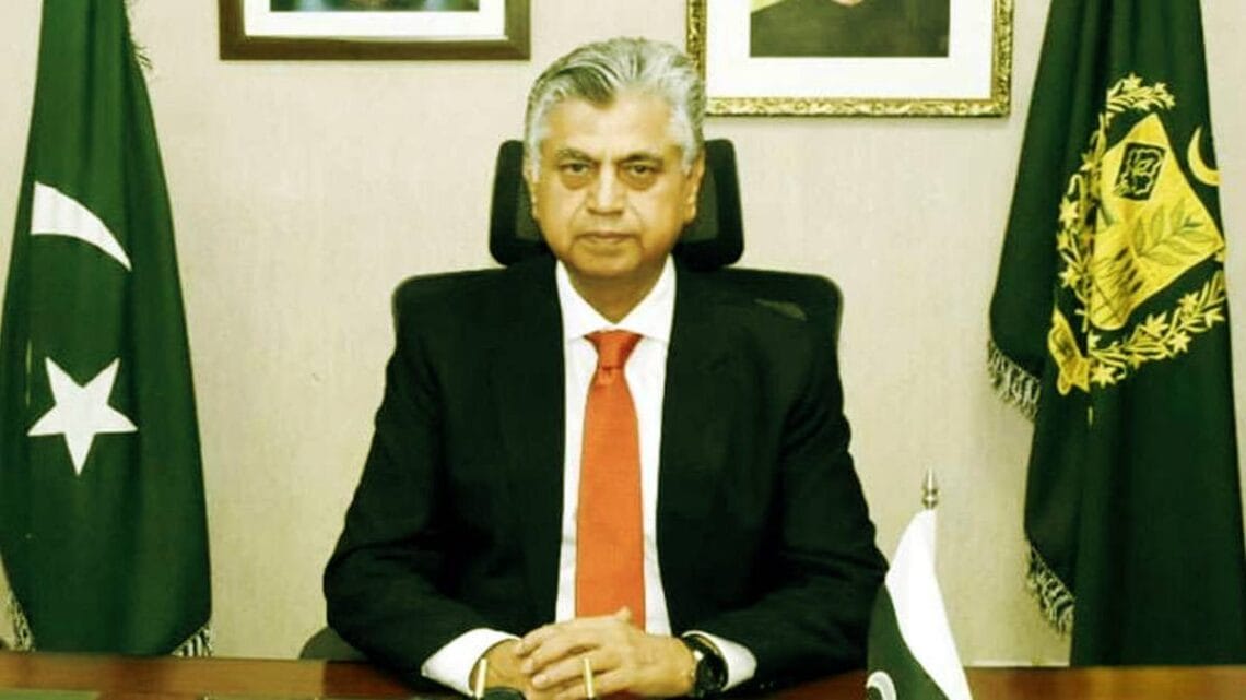 غیر قانونی مقیم غیر ملکیوں کو 31 اکتوبر تک پاکستان چھوڑنا ہوگا نگران وزیراطلاعات
