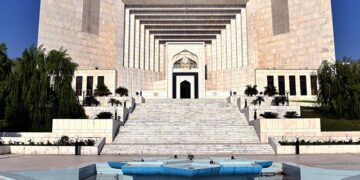 وفاقی حکومت کا نیب ترامیم کیس کے  فیصلے کیخلاف نظر ثانی اپیل دائر کرنے کا فیصلہ