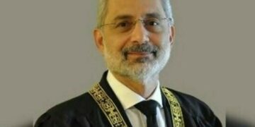 الیکشن کمیشن انتخابات کی تاریخ پر صدر مملکت سے مشاورت کرے چیف جسٹس