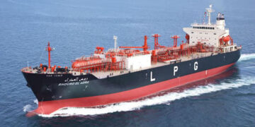 پاکستان کی تاریخ کا سب سے بڑا ایل پی جی کارگو جہاز کراچی پہنچ گیا