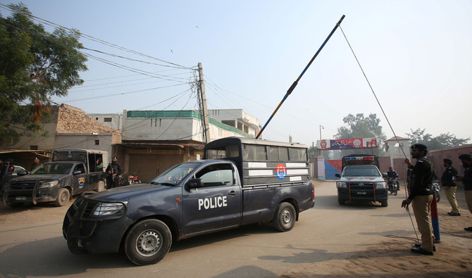 ڈی آئی خان آئل گیس کمپنی پر حملے میں دو پولیس اہلکار شہید 3 زخمی