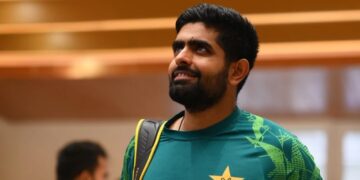 قومی ٹیم کے کپتان بابراعظم وطن واپس پہنچ گئے