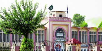 سائفر کیس میں عمران خان اور شاہ محمود پر 12 دسمبر کو فرد جرم عائد کی جائیگی