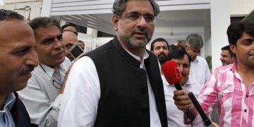 نواز شریف کے بلانے پر جاؤں گا انتخاب نہیں لڑوں گا شاہد خاقان عباسی