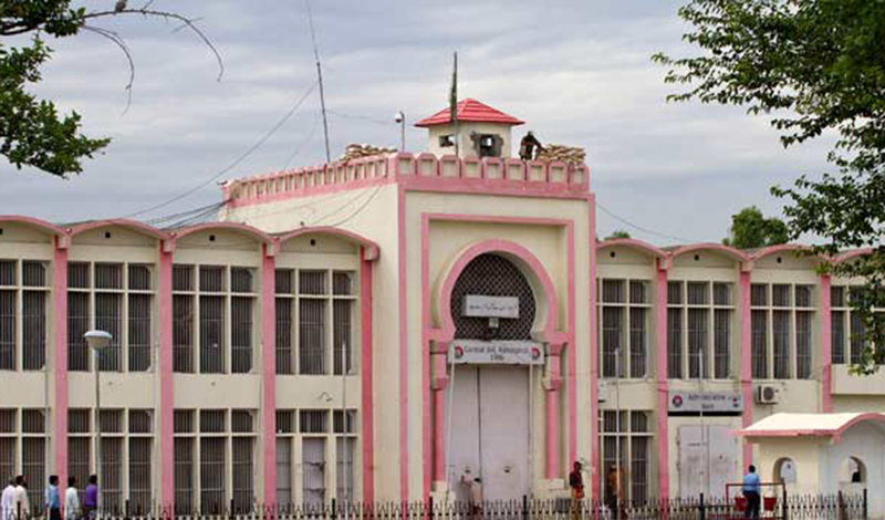 سائفر کیس میں ضمانت کے باوجود بانی پی ٹی آئی جیل میں ہی رہیں گے