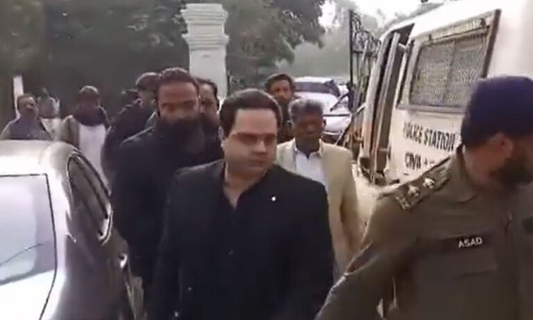 فواد چوہدری کے بھائی فراز چوہدری کو گرفتار کرلیا گیا