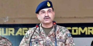 ڈسلپن، تکلیف، نمو اور صبر شامل ہے ایسے پیشے کے نتیجے میں بے تحاشہ انعامات ملتے ہیں. آ رمی چیف