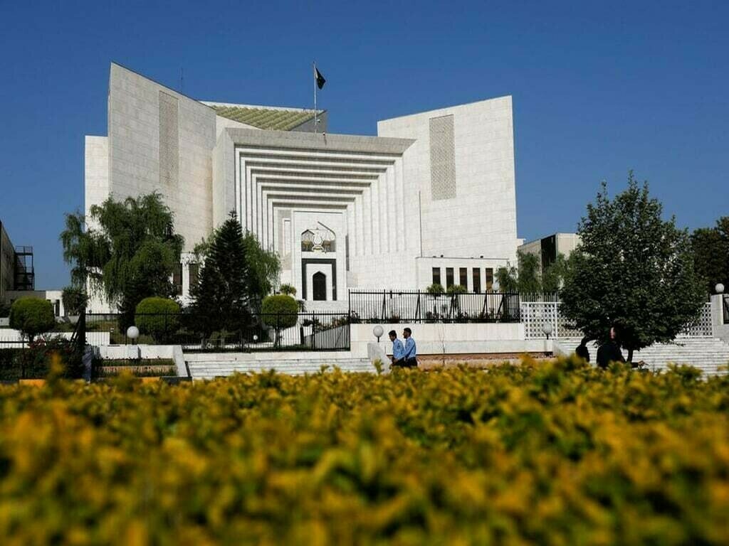پی ٹی آئی نے سپریم کورٹ سے بلے کے نشان سے متعلق درخواست واپس لے لی