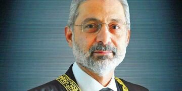 سرداروں  نوابوں کو چھوڑ کر غلامی سے نکل آئیں  چیف جسٹس