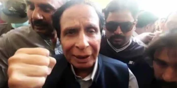 مشکل وقت میں کسی کو نہیں چھوڑا، عمران کیساتھ کھڑا ہوں: پرویز الٰہی