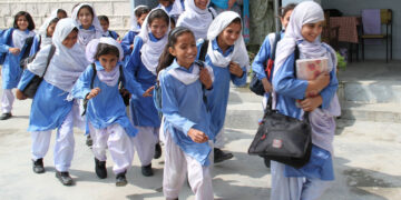 سندھ میں سردی کے باعث اسکولوں کے اوقات کار میں تبدیلی کردی گئی