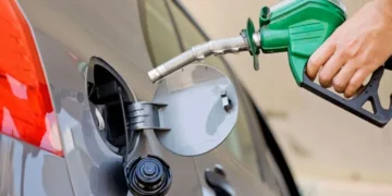 پیٹرول کی قیمت میں کمی کا اعلان کردیا گیا