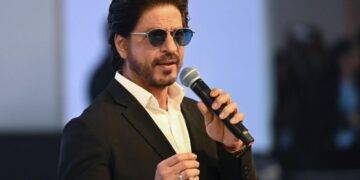 مسلسل 3 میگا ہٹ فلمیں  شاہ رخ اشتہاری دنیا کا سب سے بڑا نام بن گئے