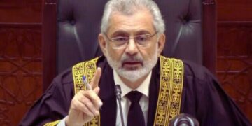 کوٹہ پر صرف سرکاری ملازمین کے بچوں کو نوکری کیوں  ایسی پالیسی کو اٹھا کر پھینک دینا چاہئے چیف جسٹس