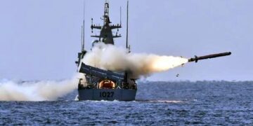 پاک بحریہ کا شمالی بحیرہ عرب میں فائر پاور کا کامیاب مظاہرہ